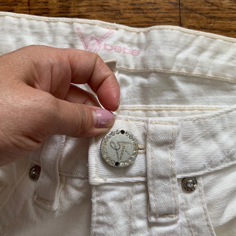Bebe jean shorts - Picture 3 of 7